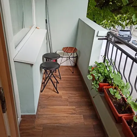 아파트 Cozy Meters Away From The Sea Garden 바르나